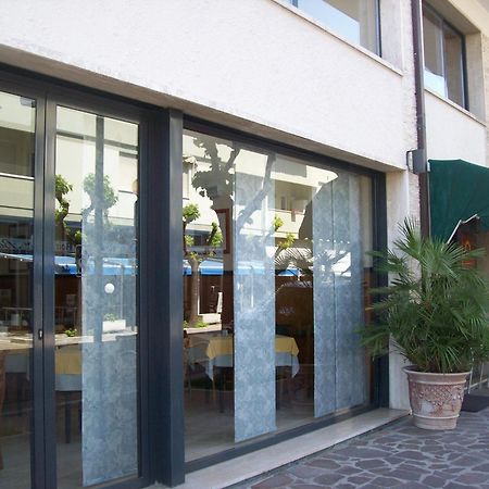 Hotel Sole Giulianova Exterior foto